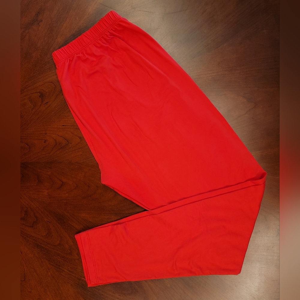 1X/2X Bright Red Super Soft Leggings